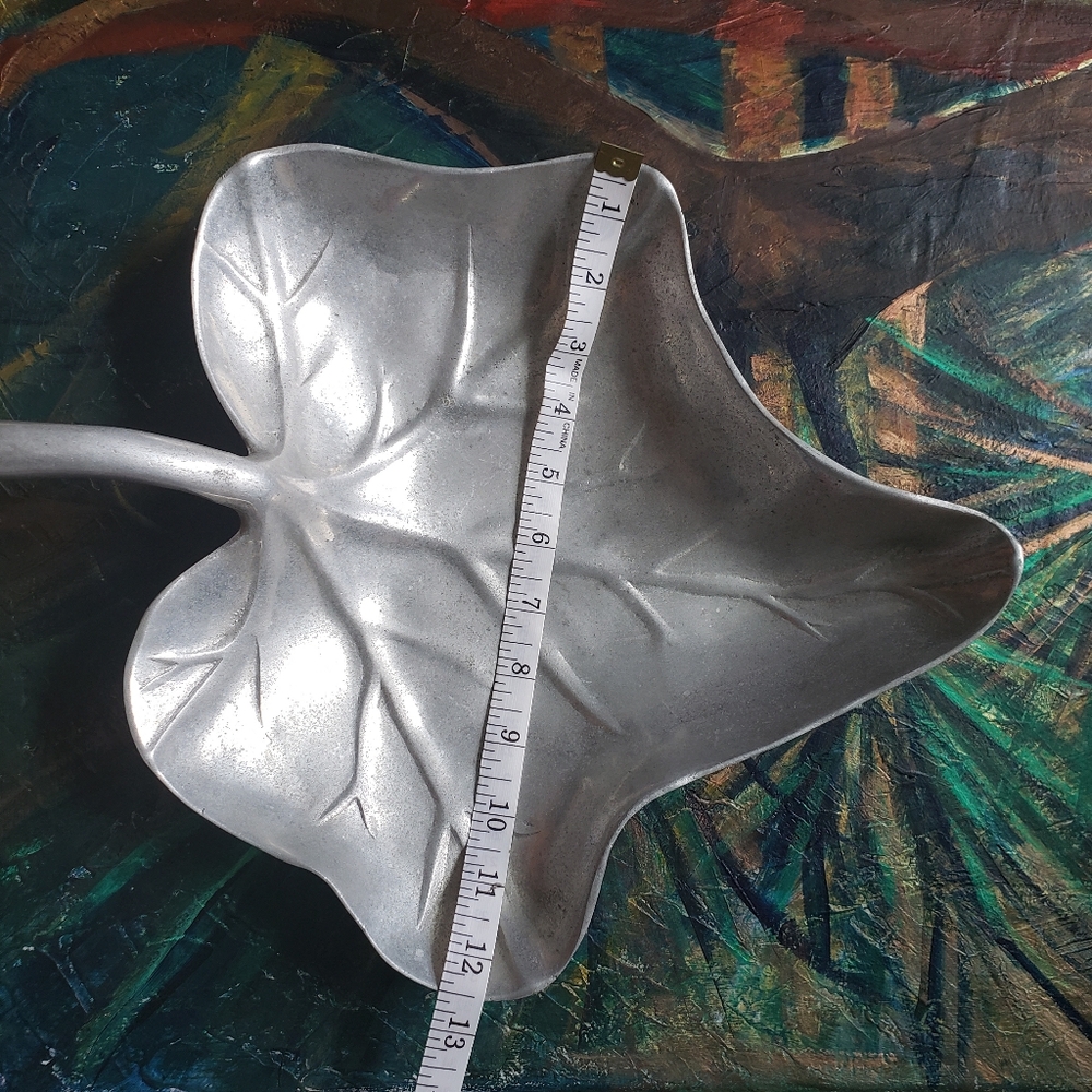 Vintage Mariposa Leaf Dish - Picture 9 of 10
